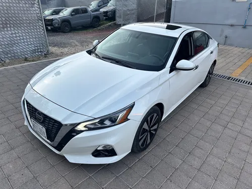 Nissan Altima 2.5 Advance Navi Cvt