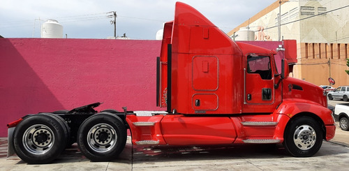 Imagen 6 de 14 de Tractocamión Kenworth Rojo 2013