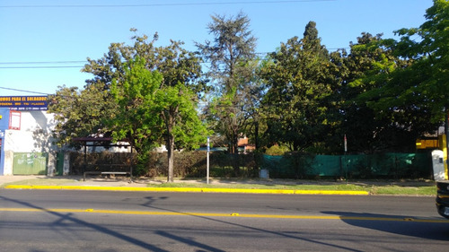 Casa 3 Amb En 1 Planta Con Gran Terreno. Inmejorable Ubicacion.