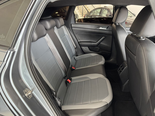 Volkswagen Nivus 1.0 4P FLEX 200 TSI HIGHLINE TURBO AUTOMÁTICO
