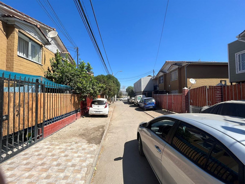 Casa En Venta De 3 Dorm. En Quilicura