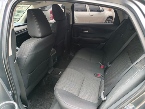 Toyota Yaris E