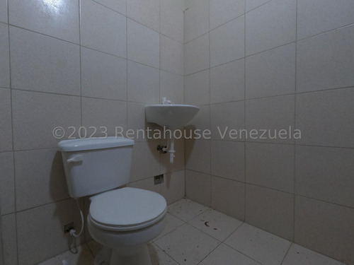 Imagen 12 de 30 de Local En Alquiler En Barquisimeto . En El Manteco) Codigo 23-21316 E.c.m.r 04145556642