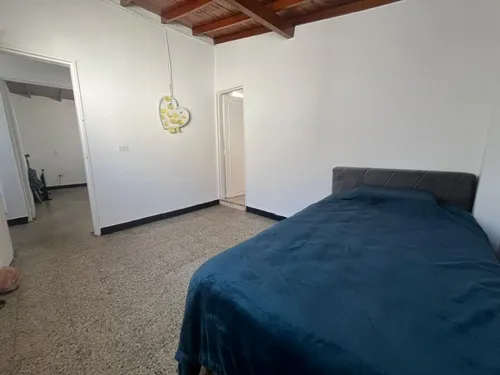 Se Vende Casa En Medellín Barrio Belén San Bernardo (a Unas Cuadras Del Aeroparque)