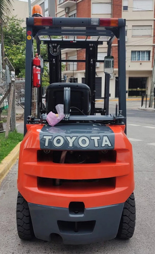 Alquiler Autoelevador Toyota Clark Sampi Diesel Glp S/chofer