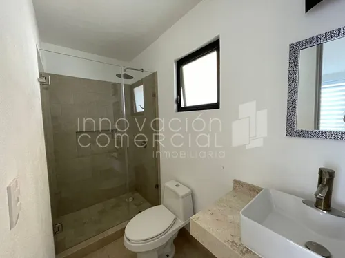 Casa En Venta De 4 Recámaras En Condominio Torre De Piedra Bugambilias