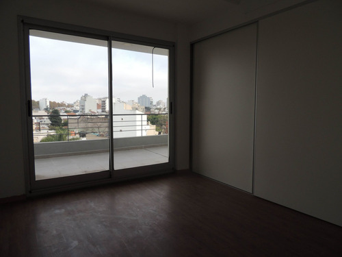 Imagen 7 de 20 de Departamento 3 Ambientes Venta Monte Castro Nuevo