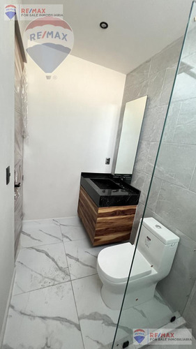 Venta De Casa Nueva En Lomas De Atzingo, Cuernavacaclave 4893