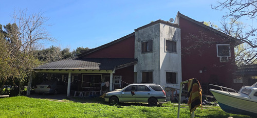2 Casas Quincho Y Pileta En Barrio El Trebol
