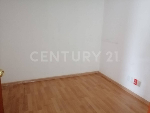 Locales En Renta En Exclusiva Torre En Metepec
