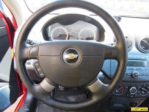 Imagen 15 de 25 de Chevrolet Aveo Emotion 1.6 Transformer