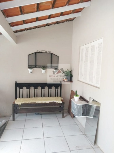 Casa A Venda No Bairro Ingleses Do Rio Vermelho Em - 4163-1
