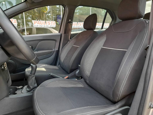 Imagem 6 de 8 de Renault Logan 1.0 Zen
