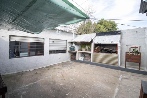 Venta Casa 4 Dormitorios Y Apartamento Sayago