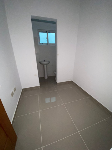 Moderno Apartamento De Venta En Reparto Los Tres Ojos