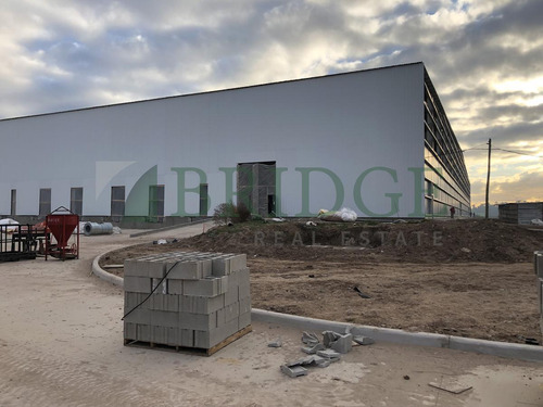 Alquiler De Nave A Estrenar Dentro Del Parque Industrial Reconquista