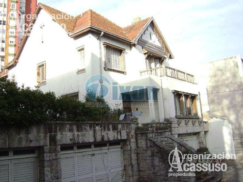 Imagen 6 de 8 de La Lucila - Casa - Lote En Venta O Alquiler