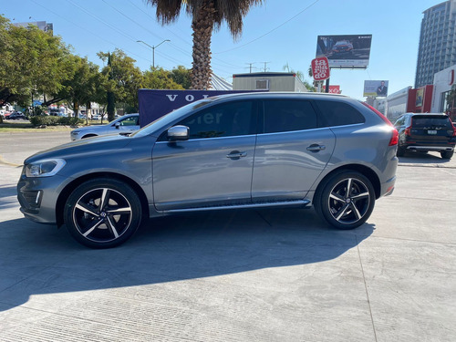 Imagen 9 de 15 de Volvo Xc60 2016 2.0 T6 R-design Awd At