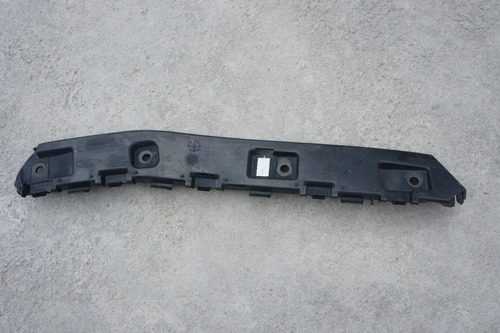 Guia Facia Trasera Derecha Ford Escape 2013 2014 2015 2016