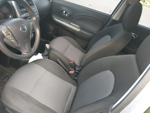 Imagem 8 de 10 de Nissan March 2016 1.0 12v Sv 5p