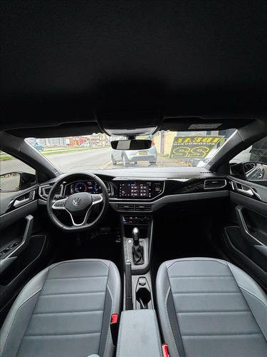 Volkswagen Nivus 1.0 200tsi Total Flex Highline Automático