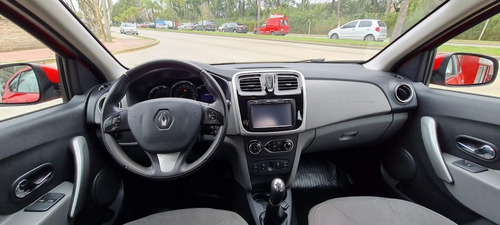 Imagen 10 de 12 de Renault Logan Privilege 1.6 2017 49.000 Km Nuevo Original A