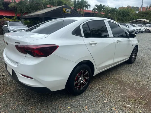 Chevrolet Onix 1.0T