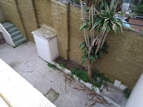 Imagen 11 de 14 de Casa Interna Unica Pasillo - Amplia Con Patio Y Terraza - Retasada!