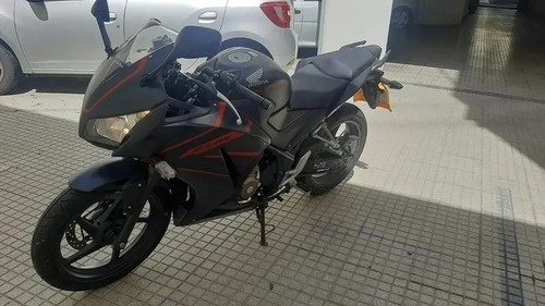 Imagen 6 de 16 de Honda Cbr 300r Inmaculada Como 0km Nada De Uso!!!