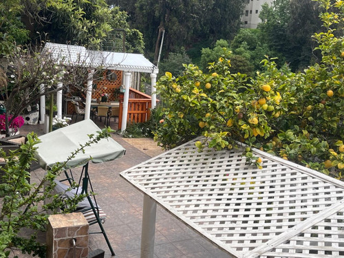 Vendo En Playa Ancha Bajo, Gran Casona Con Amplio Terreno