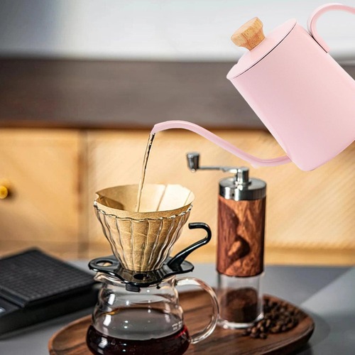 A Vierta Sobre De Café Cafetera De Goteo Manual Larga Y Rosa