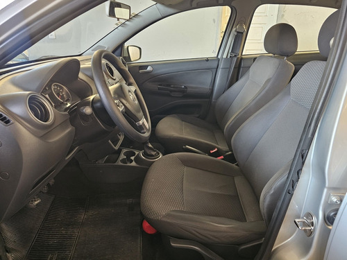 Volkswagen Gol 1.0 MI 8V FLEX 4P MANUAL G.V