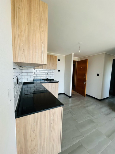 Departamento En Arriendo De 2 Dorm. 2b. En La Florida