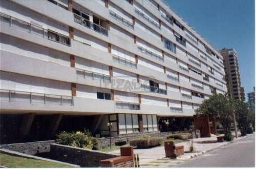 Imagen 2 de 17 de Islamar Apartamento 2 Dormitorios Departamento En Venta Ubicado En Playa Brava, Punta Del Este, Punta Del Este / Maldonado