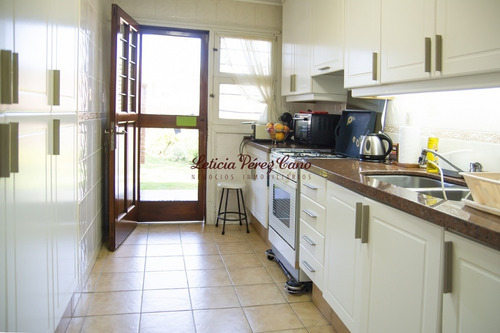 Casa En Venta En Playa Mansa, Punta Del Este, 4 Dormitorios- Ref: 19301