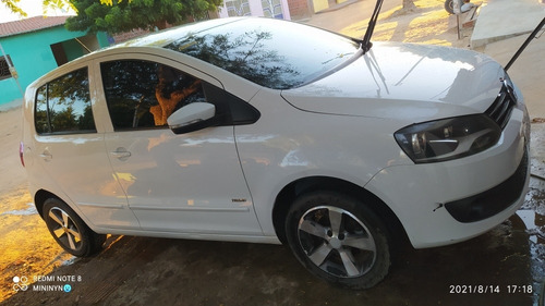 Imagem 1 de 5 de Volkswagen Fox 2010 1.0 Vht Trend Total Flex 3p 1543 Mm
