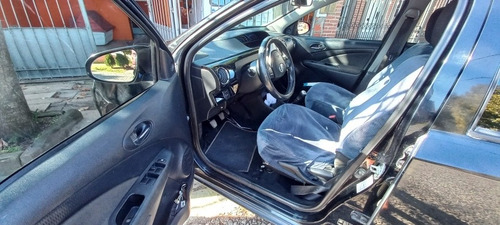 Imagen 2 de 8 de Toyota Etios 2016 1.5 Xls