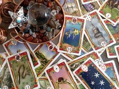 Imagem 1 de 2 de Jogo De Búzios Ou Tarot