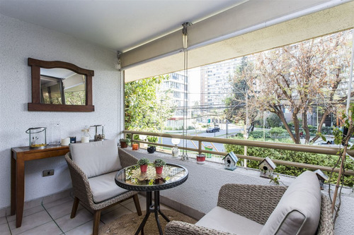 Departamento En Venta De 4 Dorm. En Las Condes