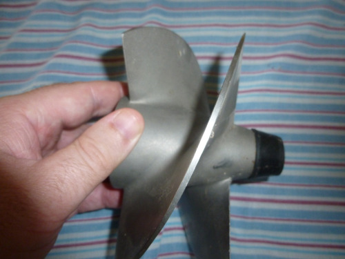 Helice Para Xp 1996. 14.7 Mm Rosca. 140 Mm Diámetro. Nueva.