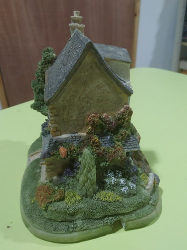 Villa Navideña Con Luz 15x12x16alto Oferte Si Esta Seguro (Usado)