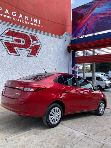 Imagen 5 de 14 de Toyota Yaris Sedan Core Mt, Mod. 2020, Color Rojo
