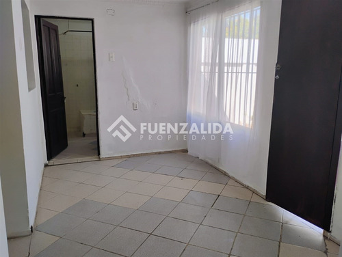 Casa En Venta De 2 Dorm. En San Miguel