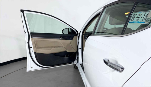 Imagen 13 de 15 de 111491 - Hyundai Elantra 2018 Con Garantía