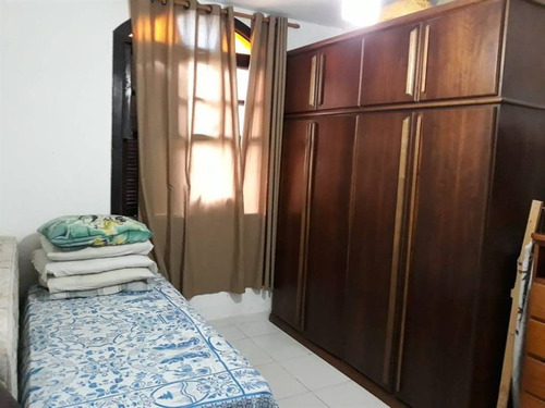 Imagem 6 de 26 de Sobresposta Baixa Com 4 Dorm, Sendo 3 Suítes, Piscina, Churrasqueira E Garagem Coberta. Ambientes Arejados E Bem Iluminados, Acesso Fácil Ao Centro Da Cidade. - Hm2862