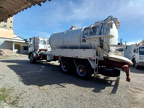 Caminhão Limpa Fossa Iveco Tector 170e22 2004/2005