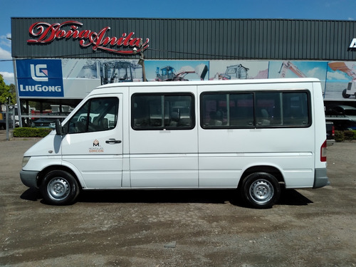 Imagen 3 de 18 de Mercedes-benz Sprinter 2.1 313 Combi 3550 15+1 Te S-airbag