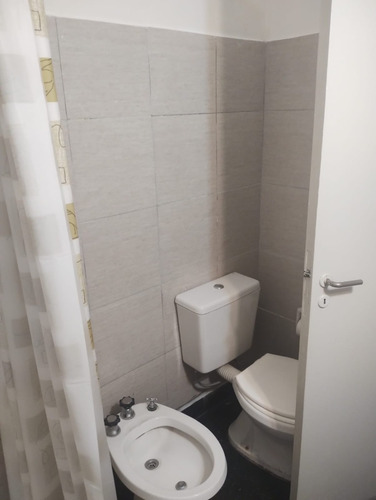 Departamento 4 Ambientes Planta Baja Barrio Espora Excelente Ubicacion