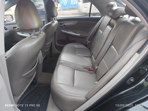 Toyota Corolla 1.8 16v Gli Flex Aut. 4p
