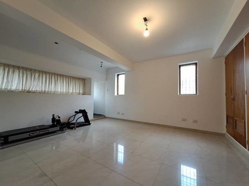 Imagen 23 de 30 de Se Vende Casa 263m2 5h+s/5b/4p Colinas De Santa Monica 8428